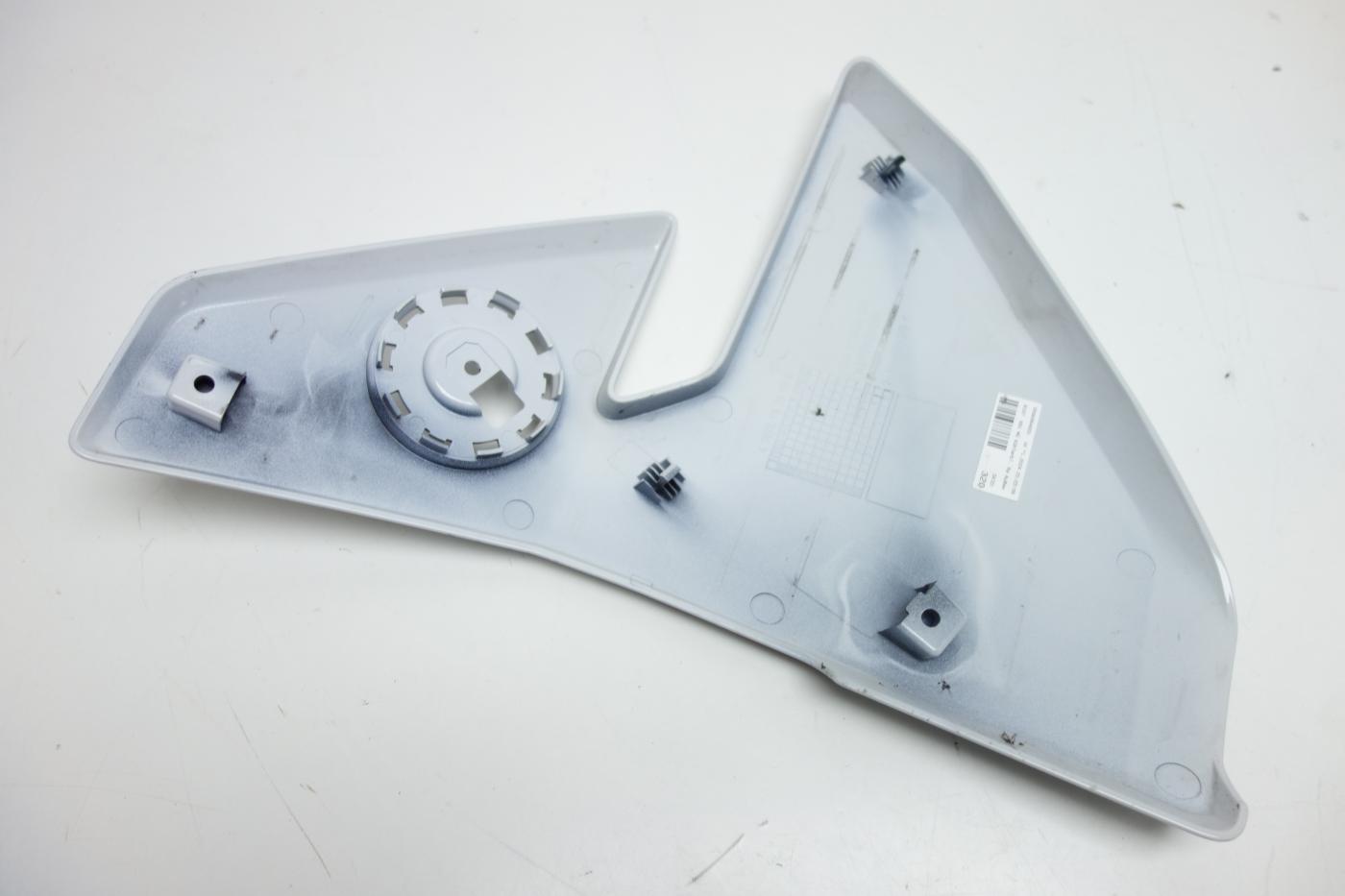 BMW F900GS F 900 GS Kühlerblende Seitenteil rechts