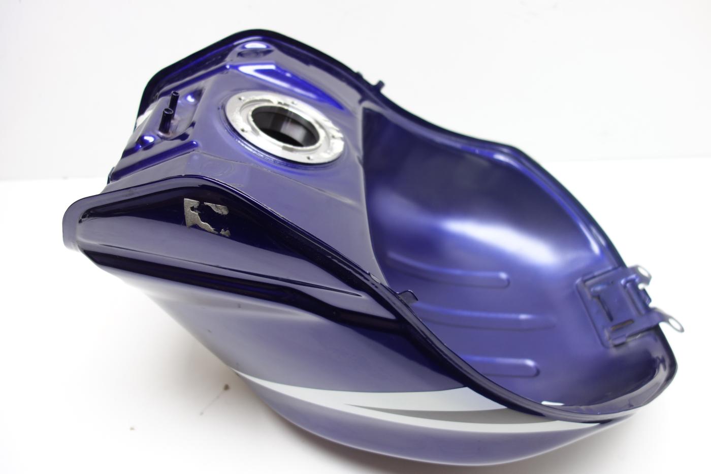 Suzuki GSXR GSX R 750 K4 Tank