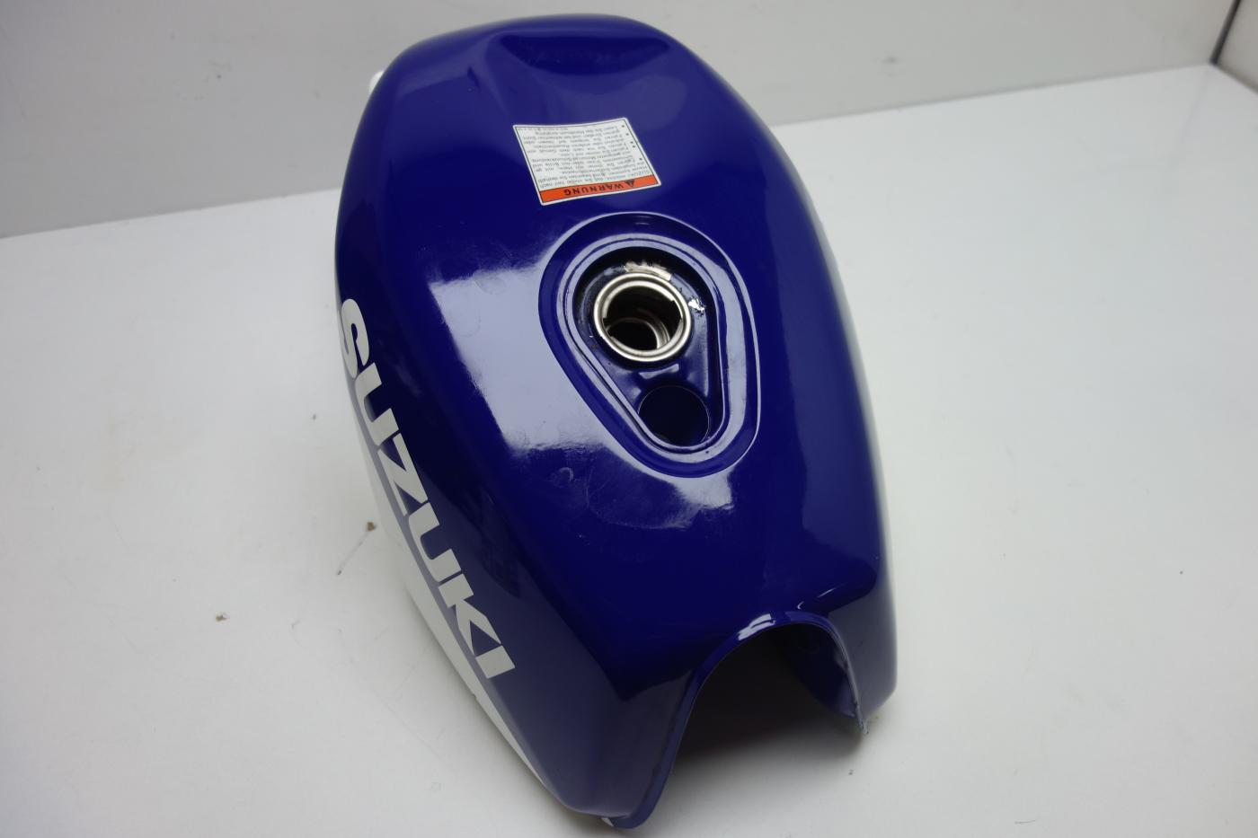 Suzuki RG 80 Tank