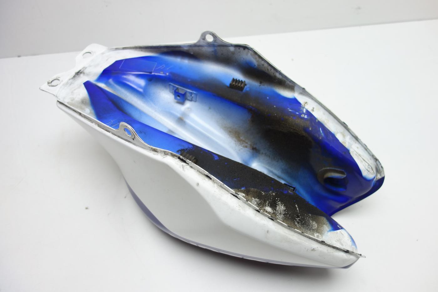Suzuki RG 80 Tank