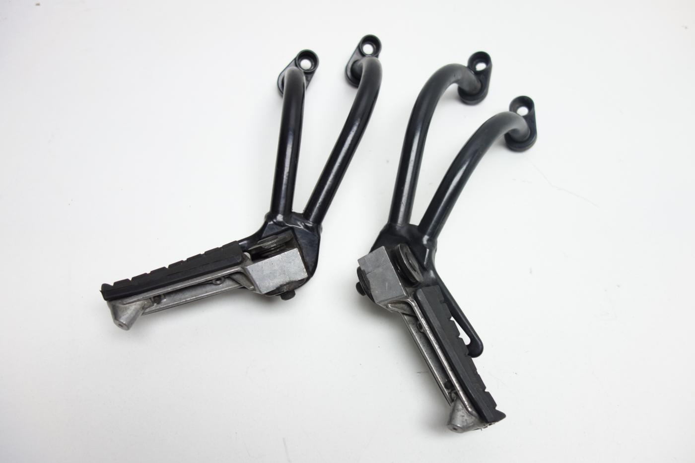 Triumph Tiger 900 T400 Soziusfußraste Fußraste hinten