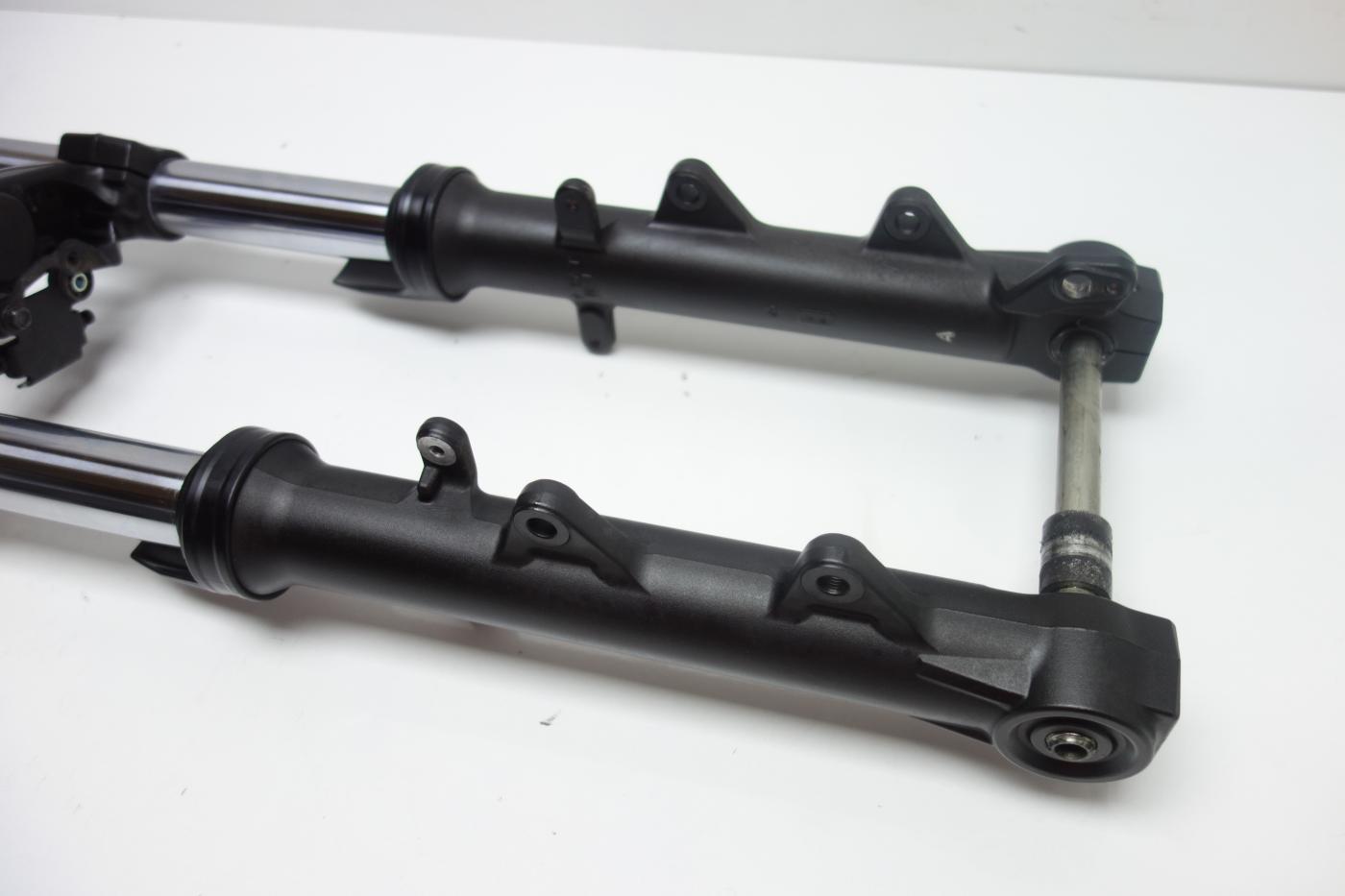Yamaha XSR 700 Gabel Gabelholm Gabelbrücke