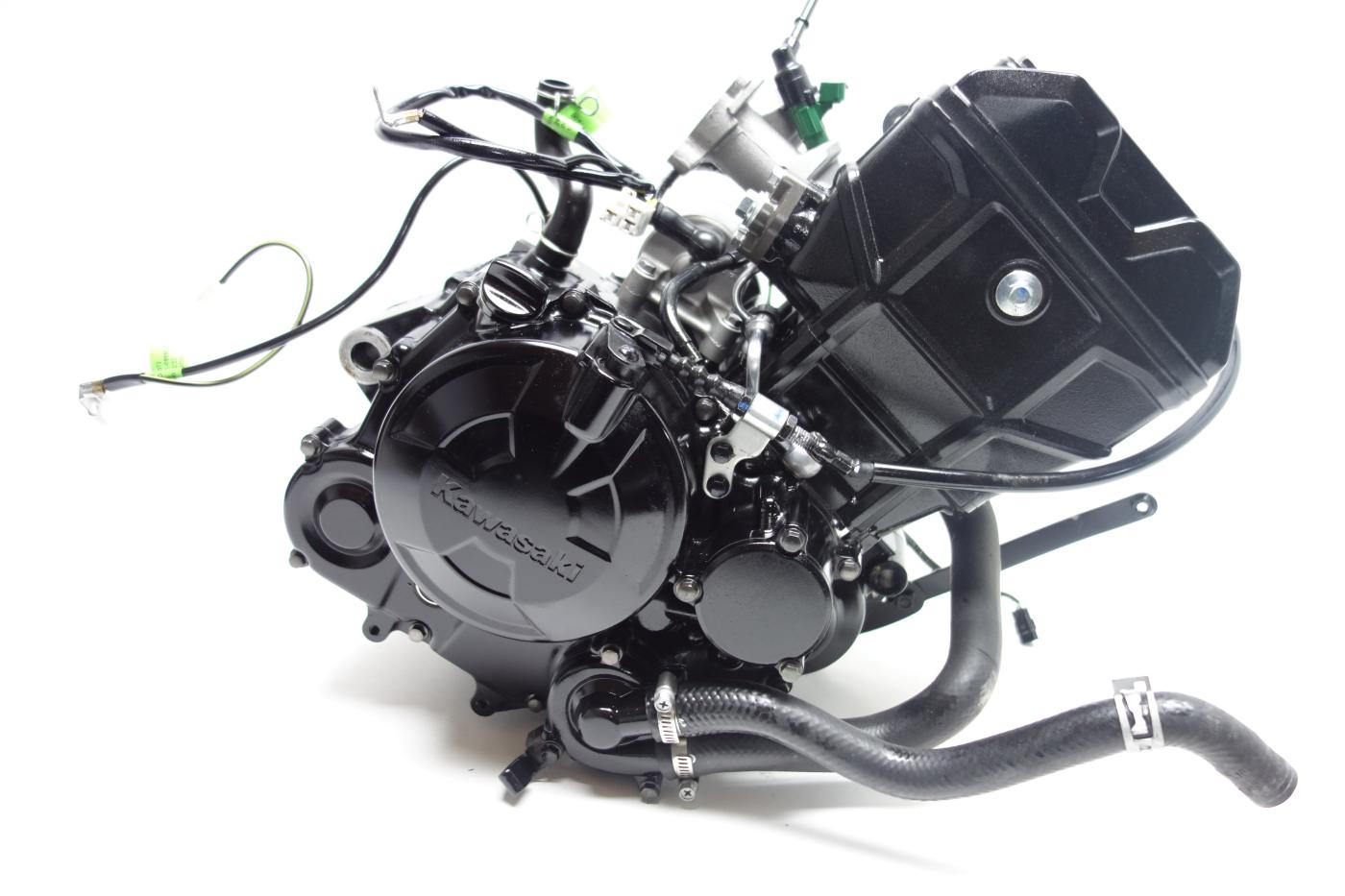 Kawasaki Z 125 Z125 Motor Engine komplett Bj. 2024 erst 2450 Km