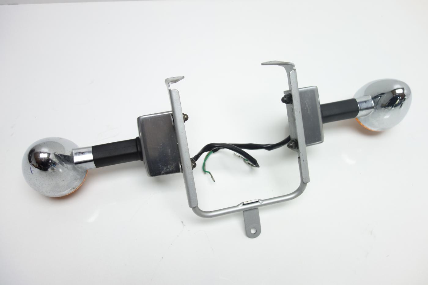 Kawasaki Zephyr 750 Scheinwerferhalter Blinker vorne