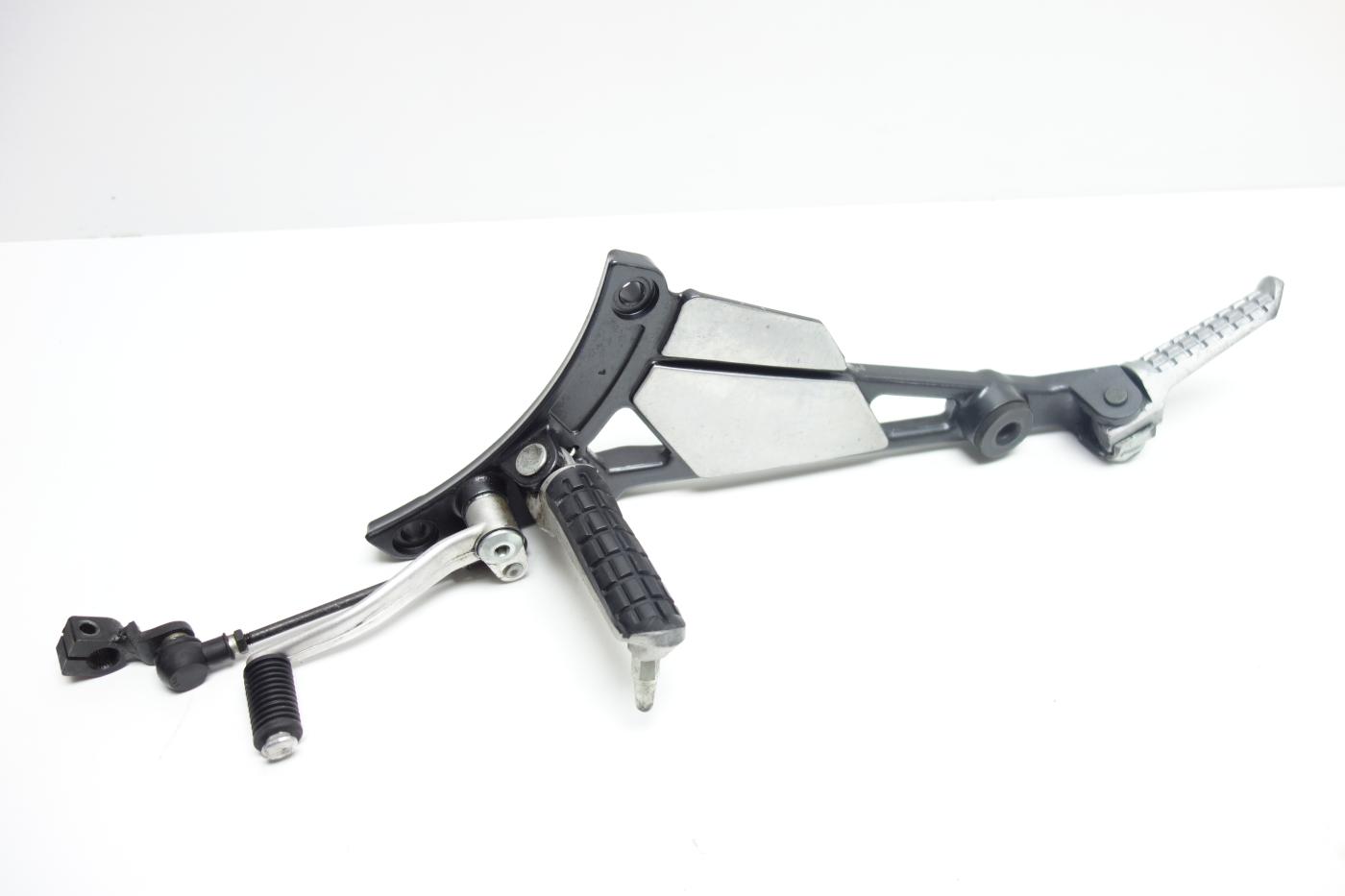 Kawasaki Zephyr 750 Fußrastenanlage Fußraste links Schalthebel